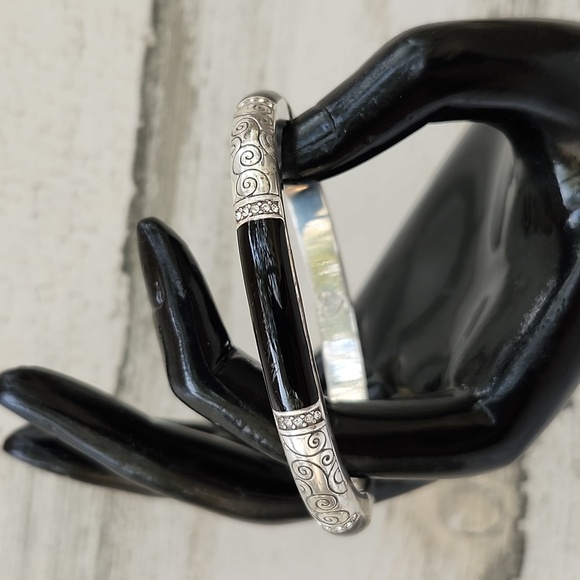 Brighton Jewelry - BRIGHTON OVAL SILVER AND ENAMEL BANGLE BRACELET